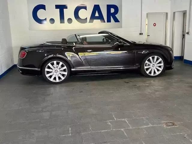 Bentley Continental GTC V8S - Photo 1