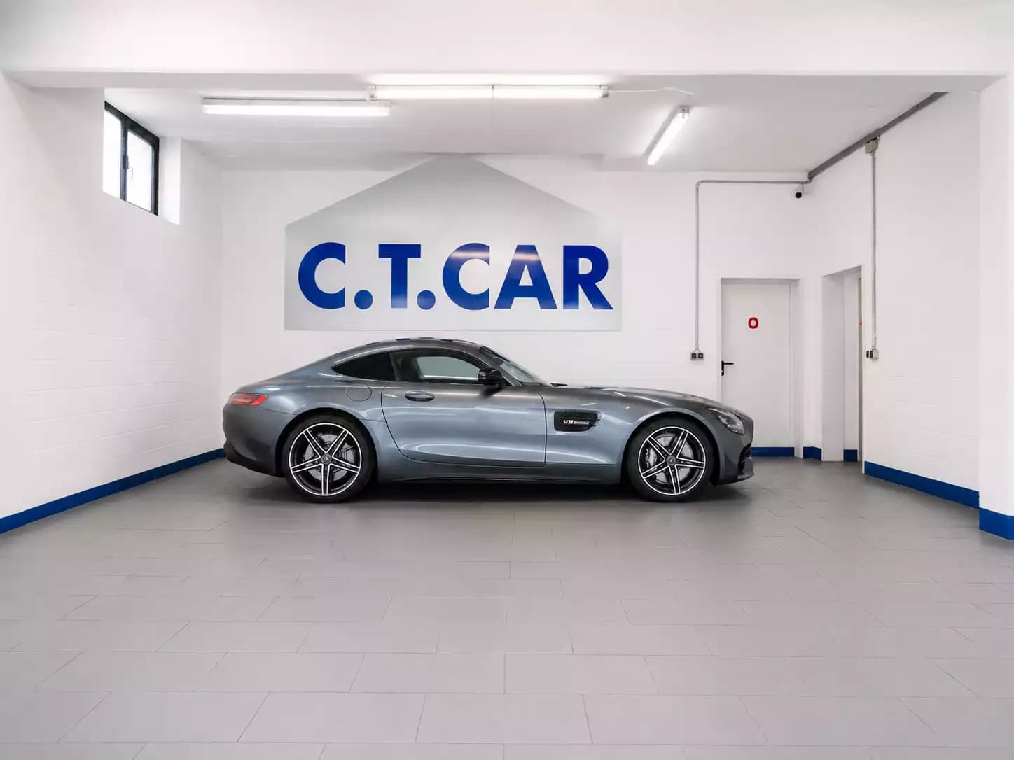 Mercedes-Benz AMG GT Coupe - Photo 1