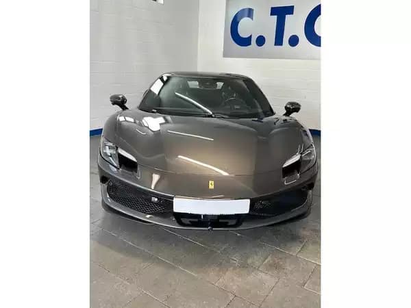 Ferrari 296 GTB DCT - Photo 2