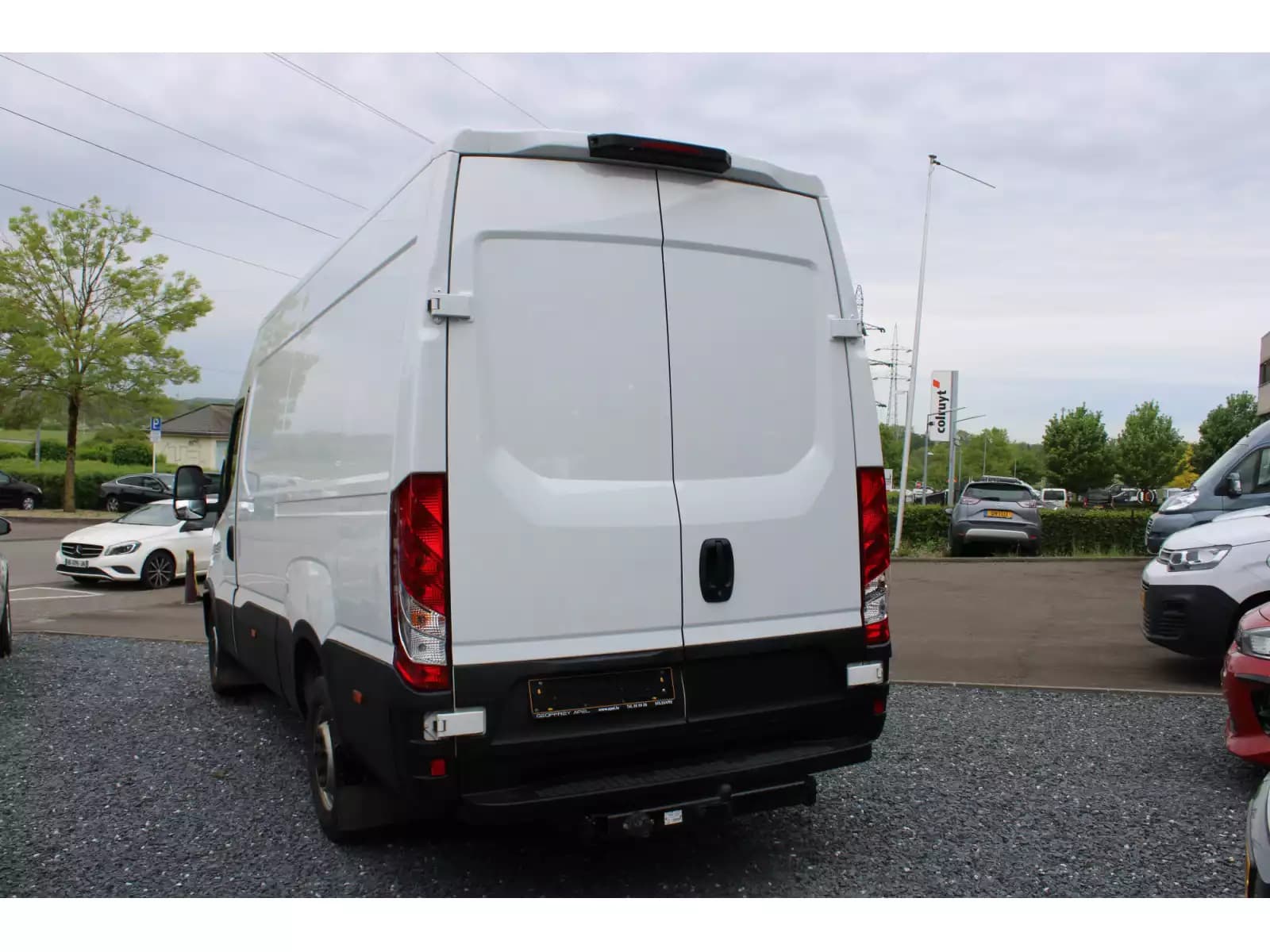 Iveco Daily 35S14, 1 HAND, CAMERA, BLUETOOTH, - Photo 1
