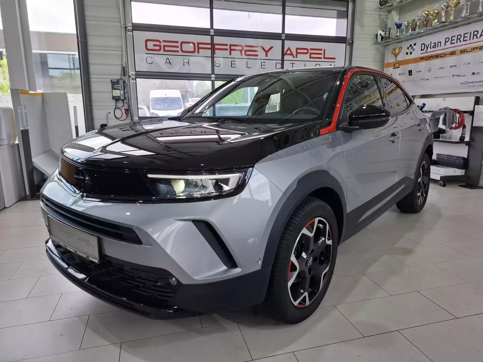 Opel Mokka GS LINE 130 AT8,1 HAND, NAVI , LED, CAMERA, CUIR, CARBON - Photo 1