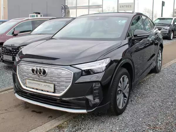 Audi Q4 e-tron 40 HEAD UP CUIR NAVI 1 HAND AUTONOMIE +- 500KM - Photo 3