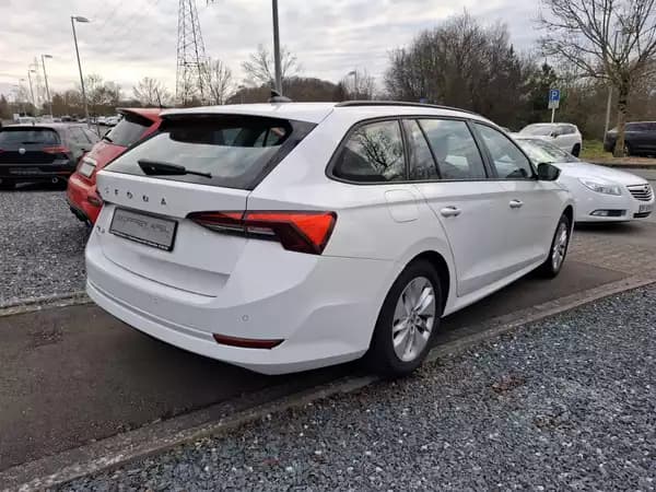 Skoda Octavia 2.0 TDI COMBI AMBITION LED - Photo 2