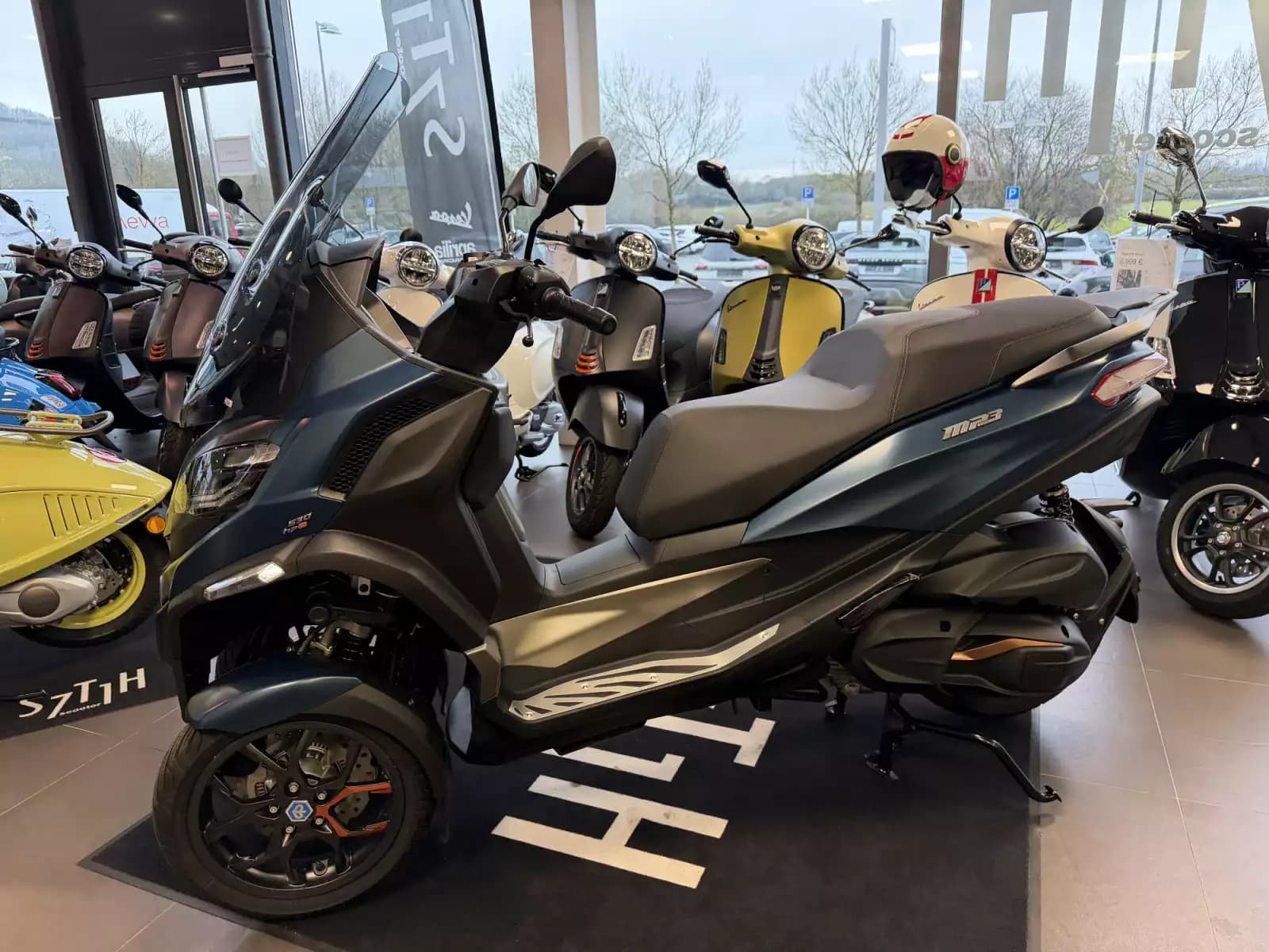 Piaggio MP3 530 - Photo 1