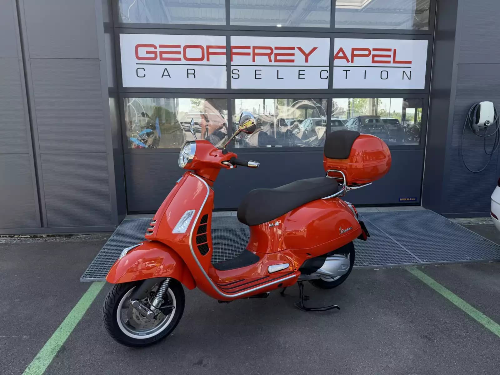Vespa GTS 300 - Photo 1