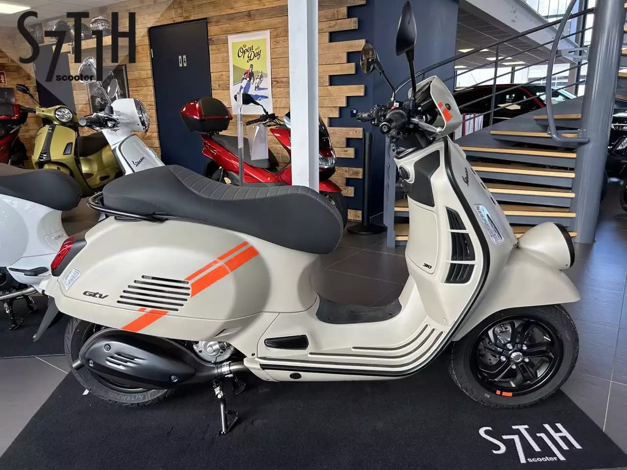 Vespa GTV 310 - Photo 1