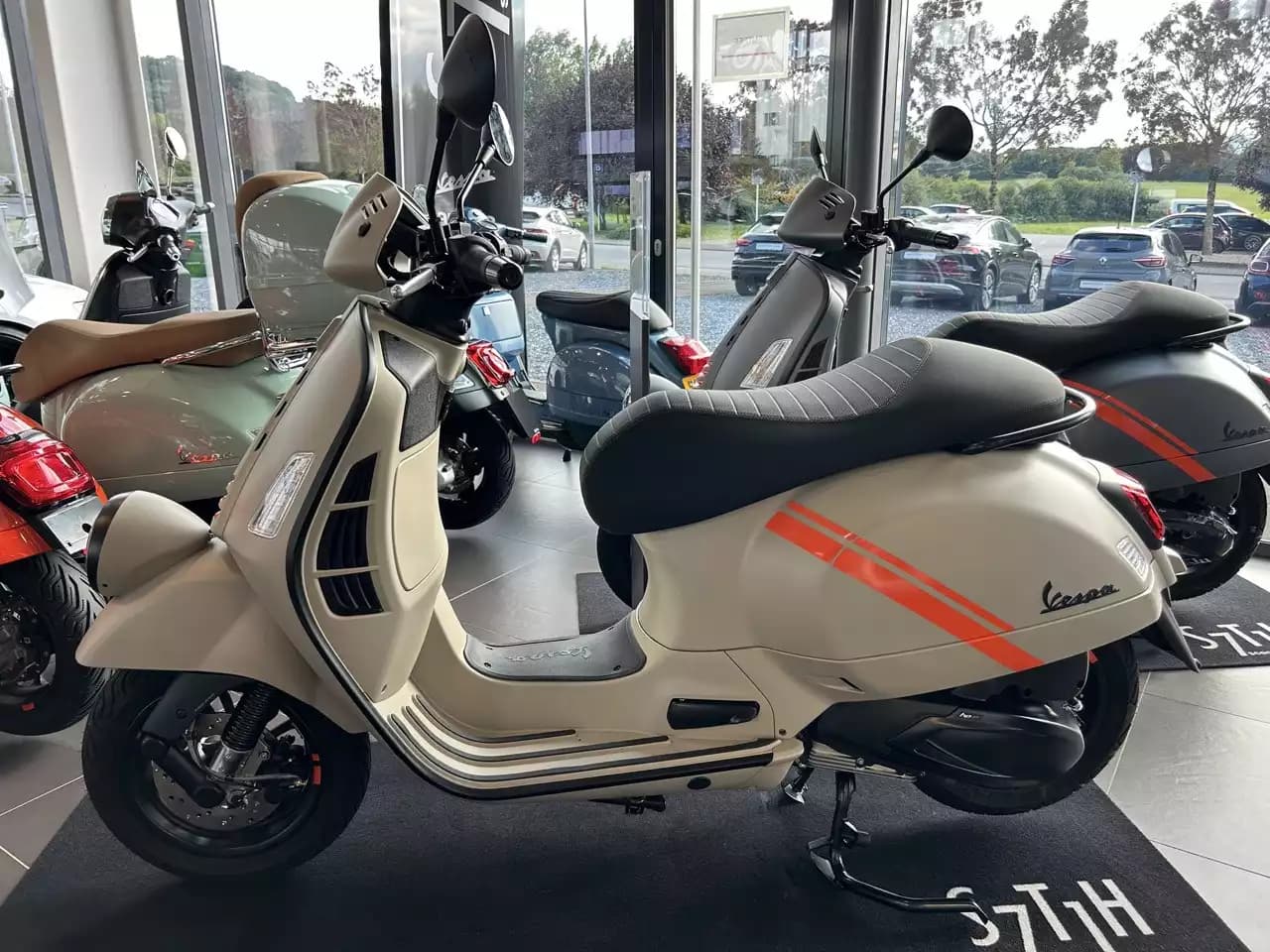 Vespa GTV 310 - Photo 1