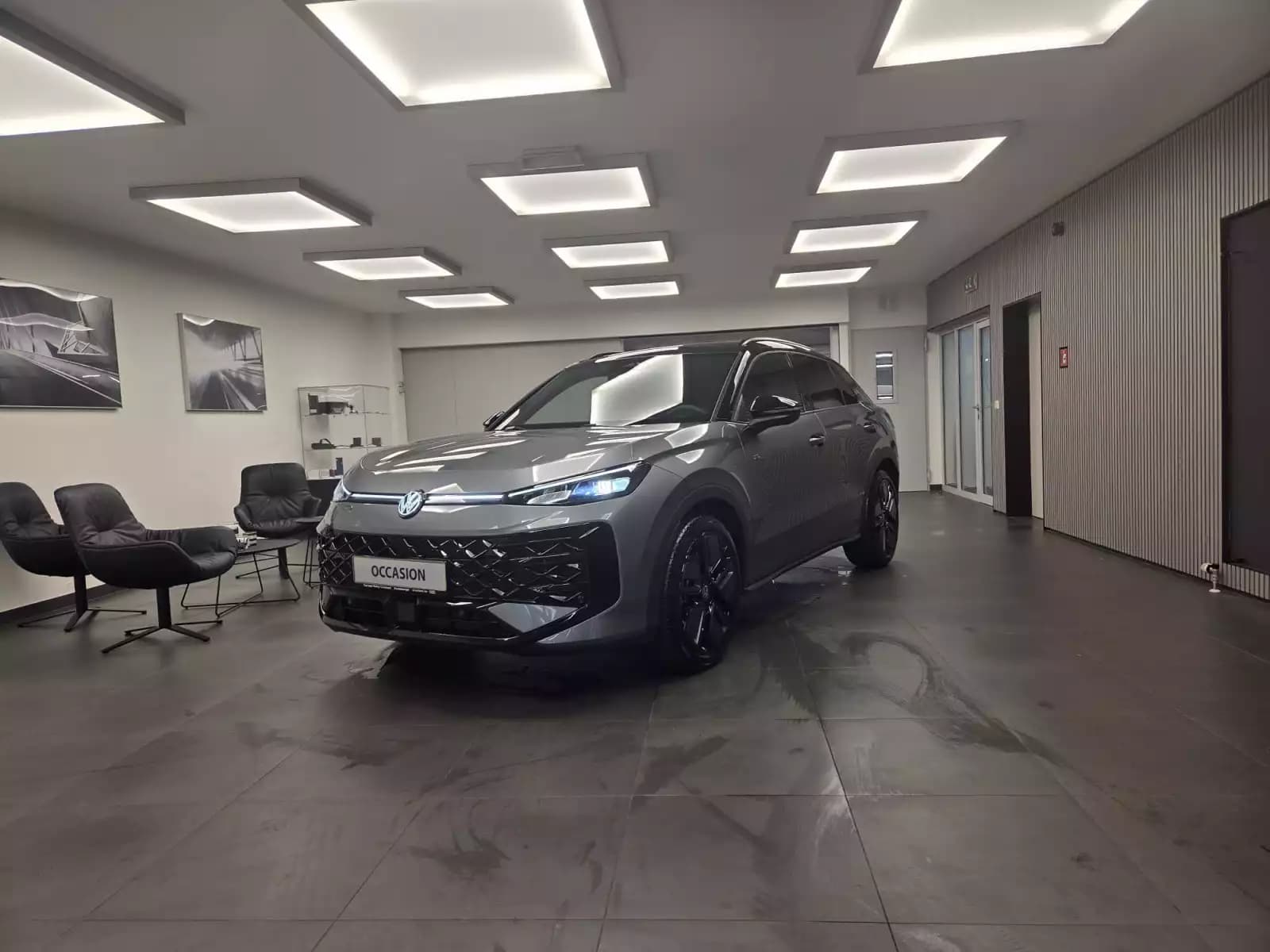 Volkswagen T-Roc TSI R-Line 150 CV / 110 KW  DSG - Photo 1