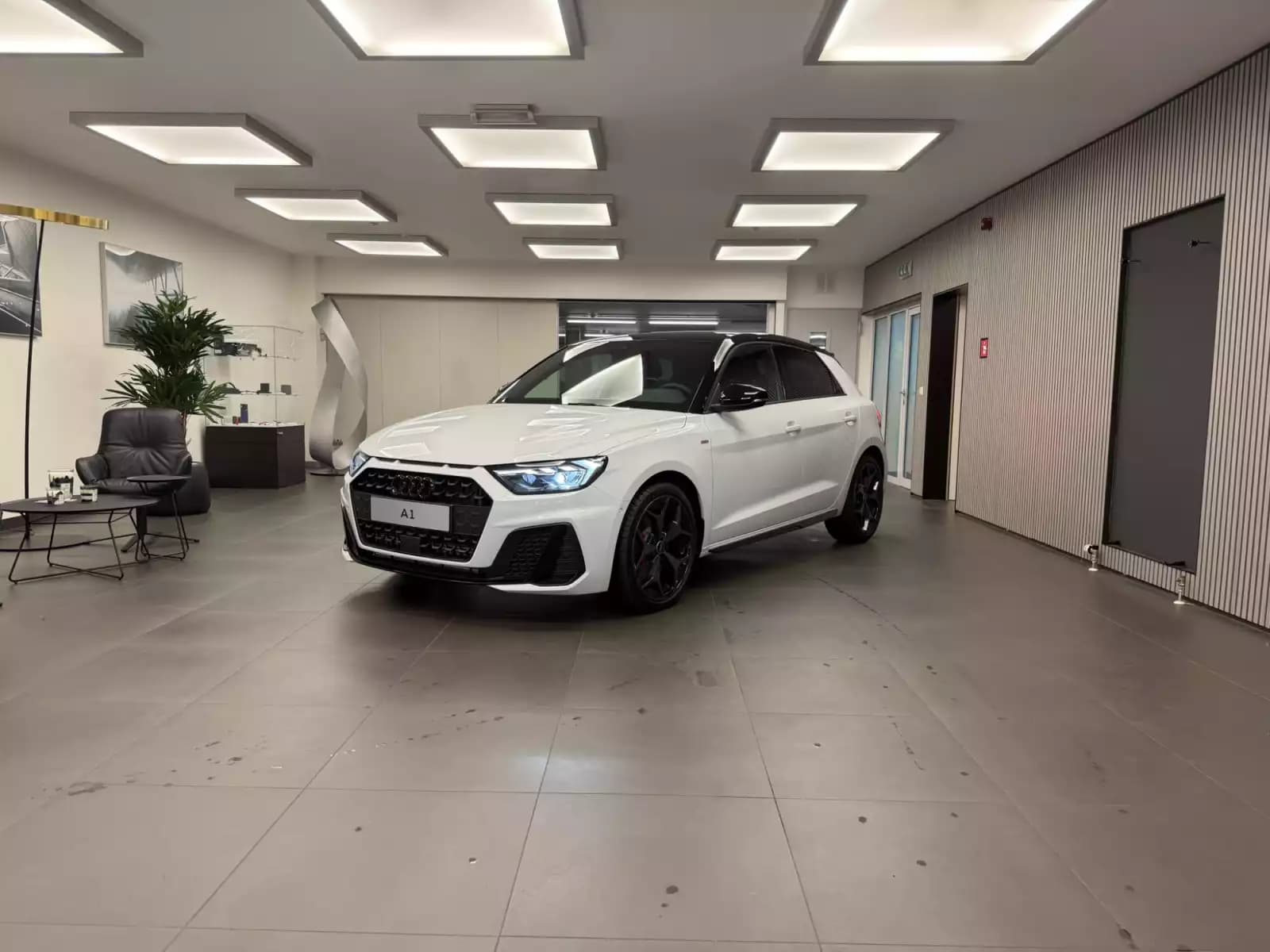 Audi A1 Sportback S line Plus 207 CH / 152 kW S tronic - Photo 1