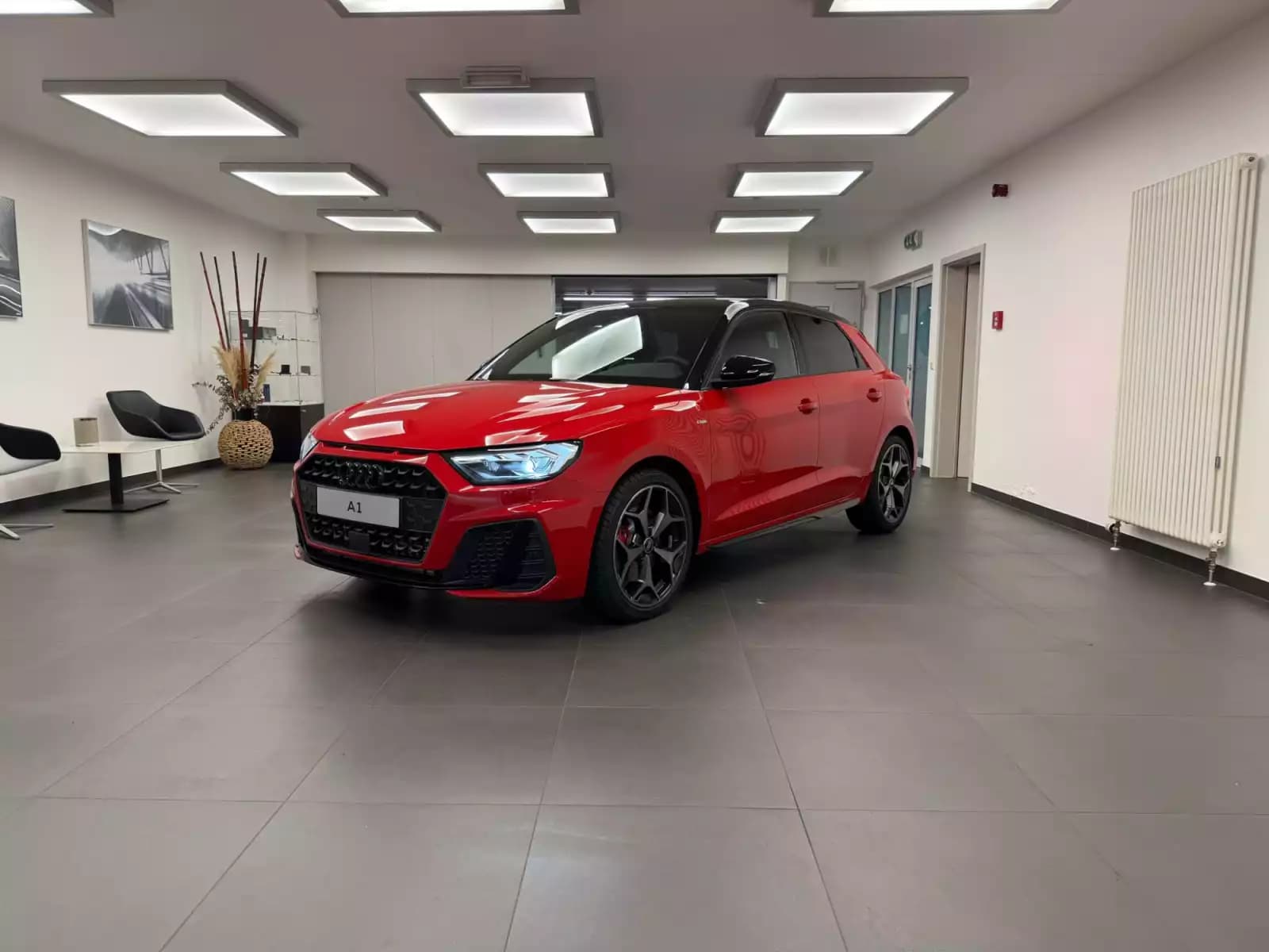 Audi A1 Sportback S line 207 CH / 152 kW S tronic - Photo 1