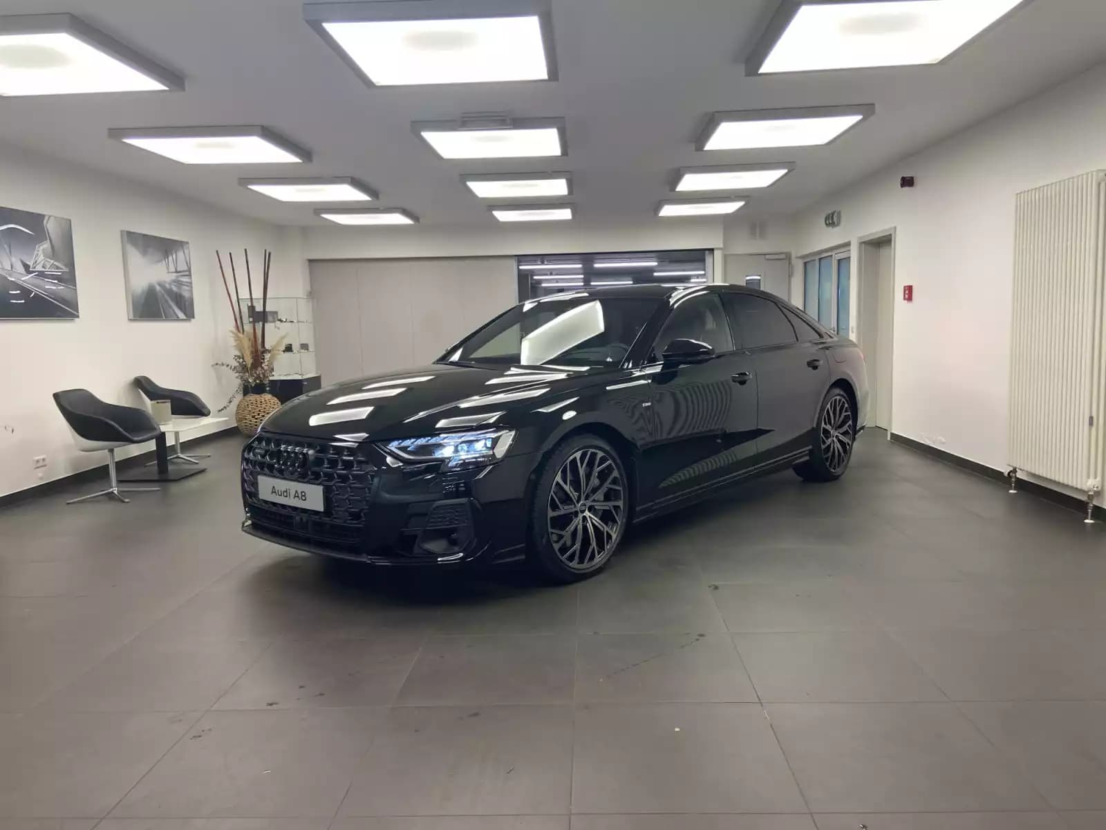 Audi A8 TFSIe quattro 449 CH / 330 kW Tiptronic - Photo 1