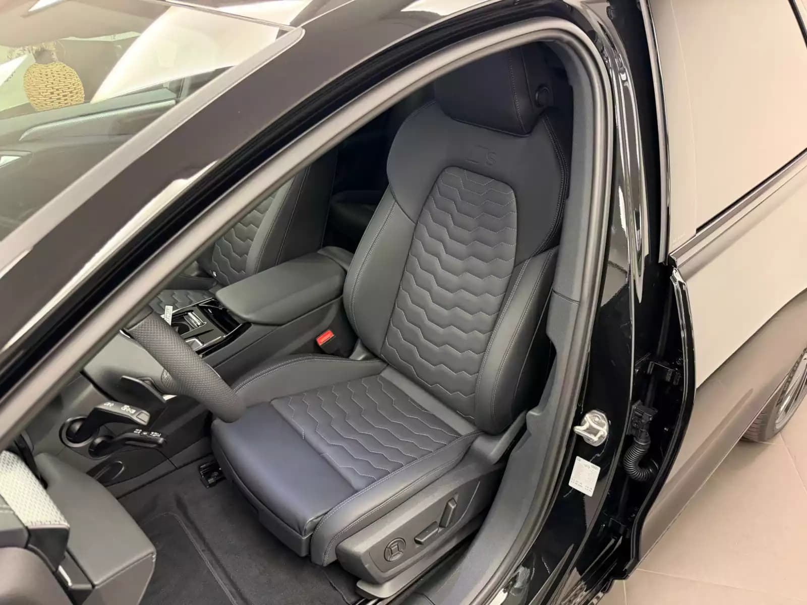 Audi A6 e-tron Avant e-tron performance S Line 367 CH / 270 KW - Photo 1