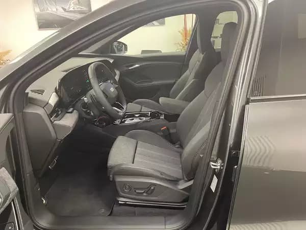 Audi Q6 e-tron S line 252 CH / 185 kW - Photo 2