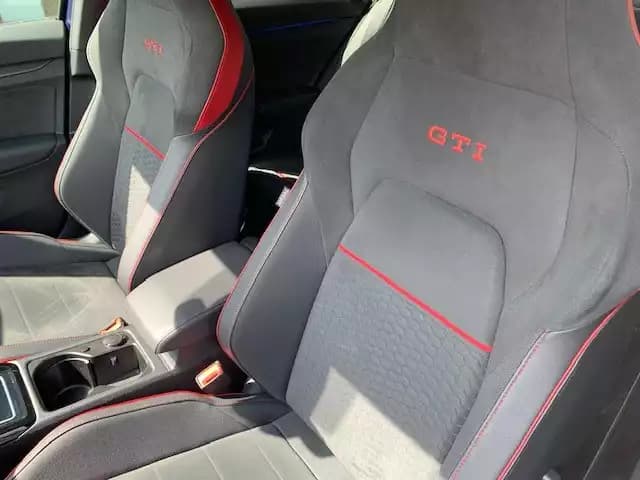 Volkswagen Golf GTI CLUBSPORT 2.0TSI 300CV DSG7 - Photo 1