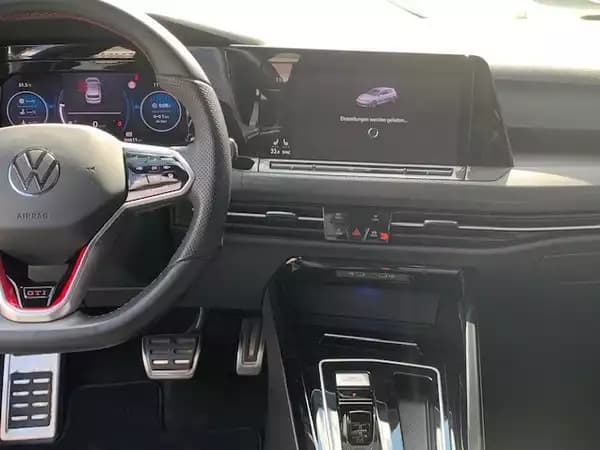 Volkswagen Golf GTI CLUBSPORT 2.0TSI 300CV DSG7 - Photo 2