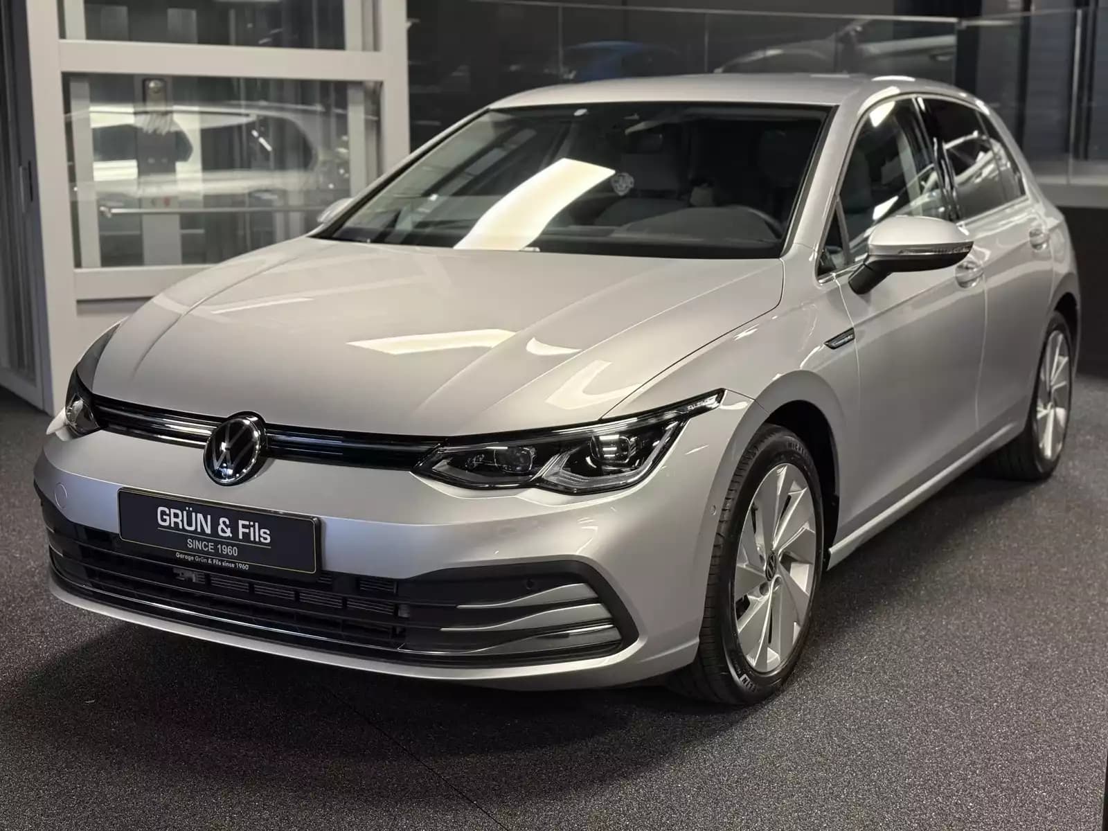 Volkswagen Golf 1.5 STYLE - Photo 1