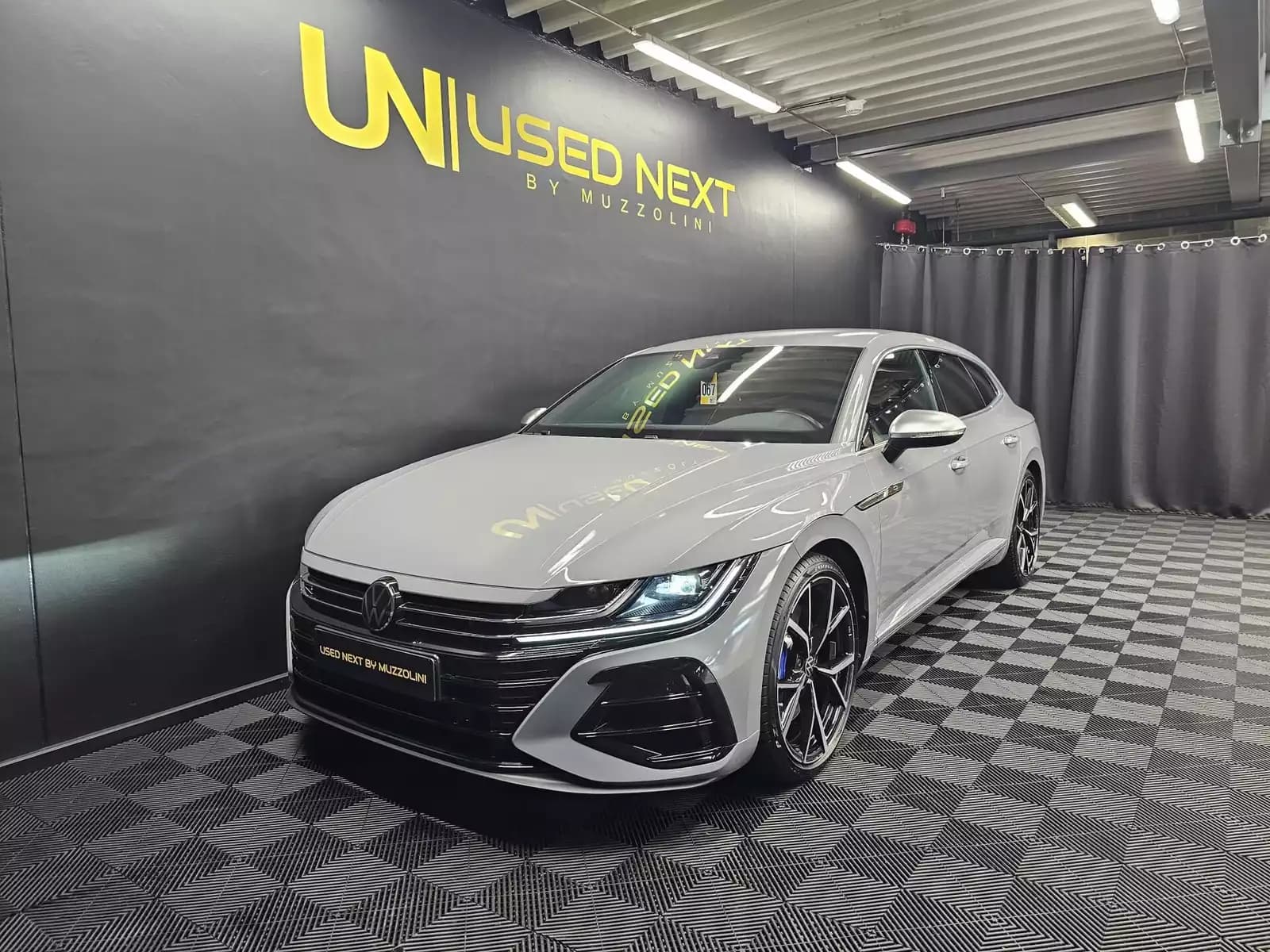 Volkswagen Arteon R Shooting Brake 2.0 TSI 320cv 4motion - Photo 1