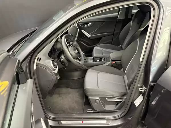 Audi Q2 35 TFSI 150cv S-line S-tronic - Photo 2