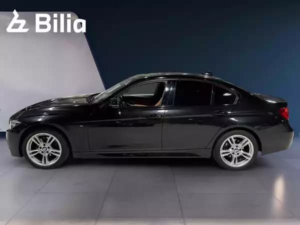 BMW 320 320d xdrive m-sport - Photo 2