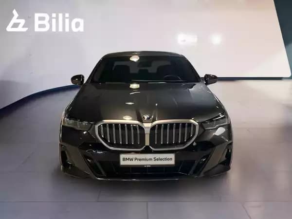 BMW 520 520d Berline M-sport - Photo 2
