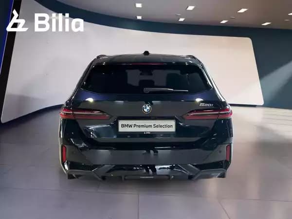 BMW 520 520i Touring M-Sport - Photo 3