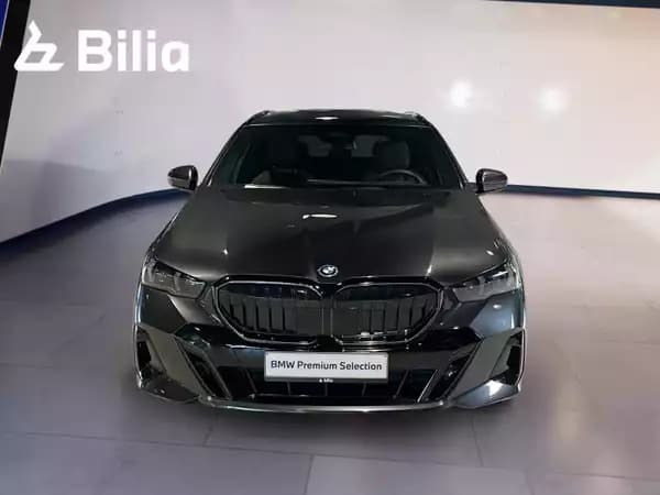 BMW 530 530e Touring M Sport - Photo 2