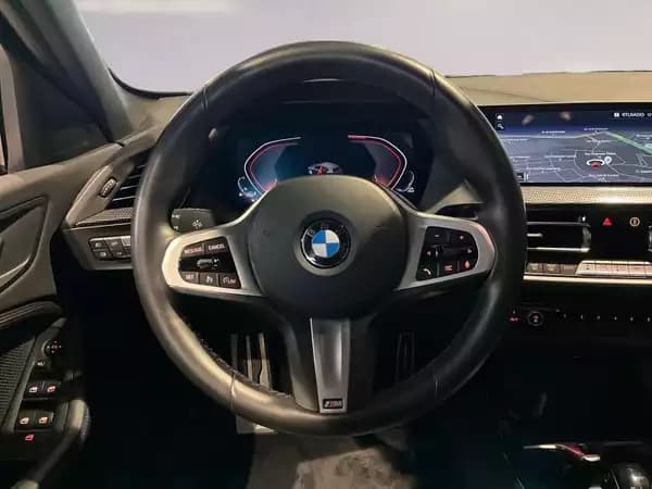 BMW 118 118i Hatch - Photo 2