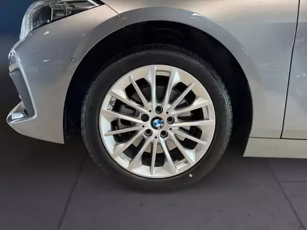 BMW 118 i 2024 - Photo 3
