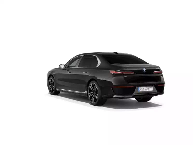 BMW 750 xDrive Sedan - Photo 1