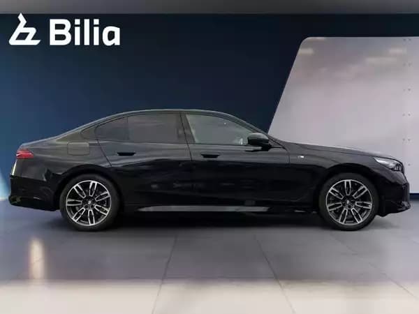 BMW 520 520i Berline Kit M Sport - Photo 2