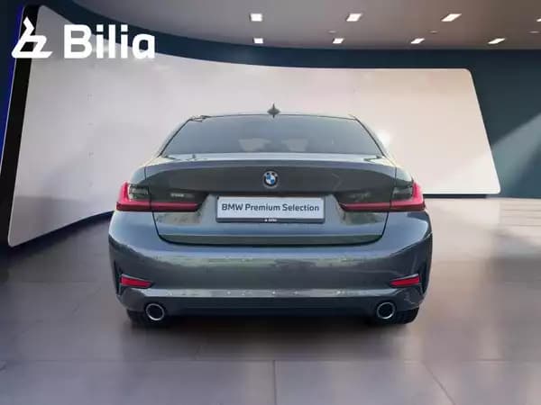 BMW 318 318i Berline - Photo 3
