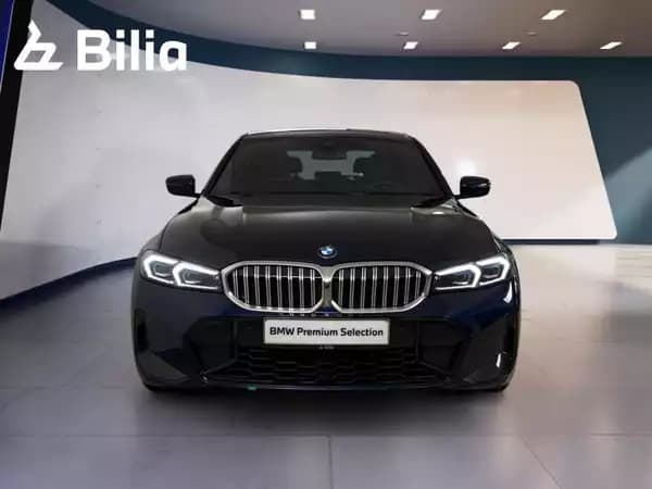 BMW 330 330d xDrive M-sport - Photo 2