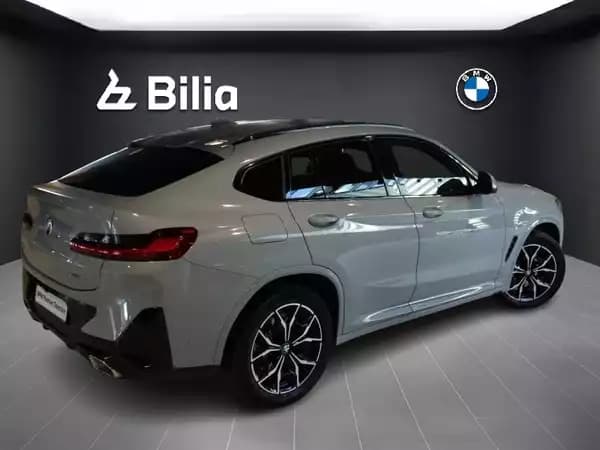 BMW X4 20d pack M 2024 - Photo 2