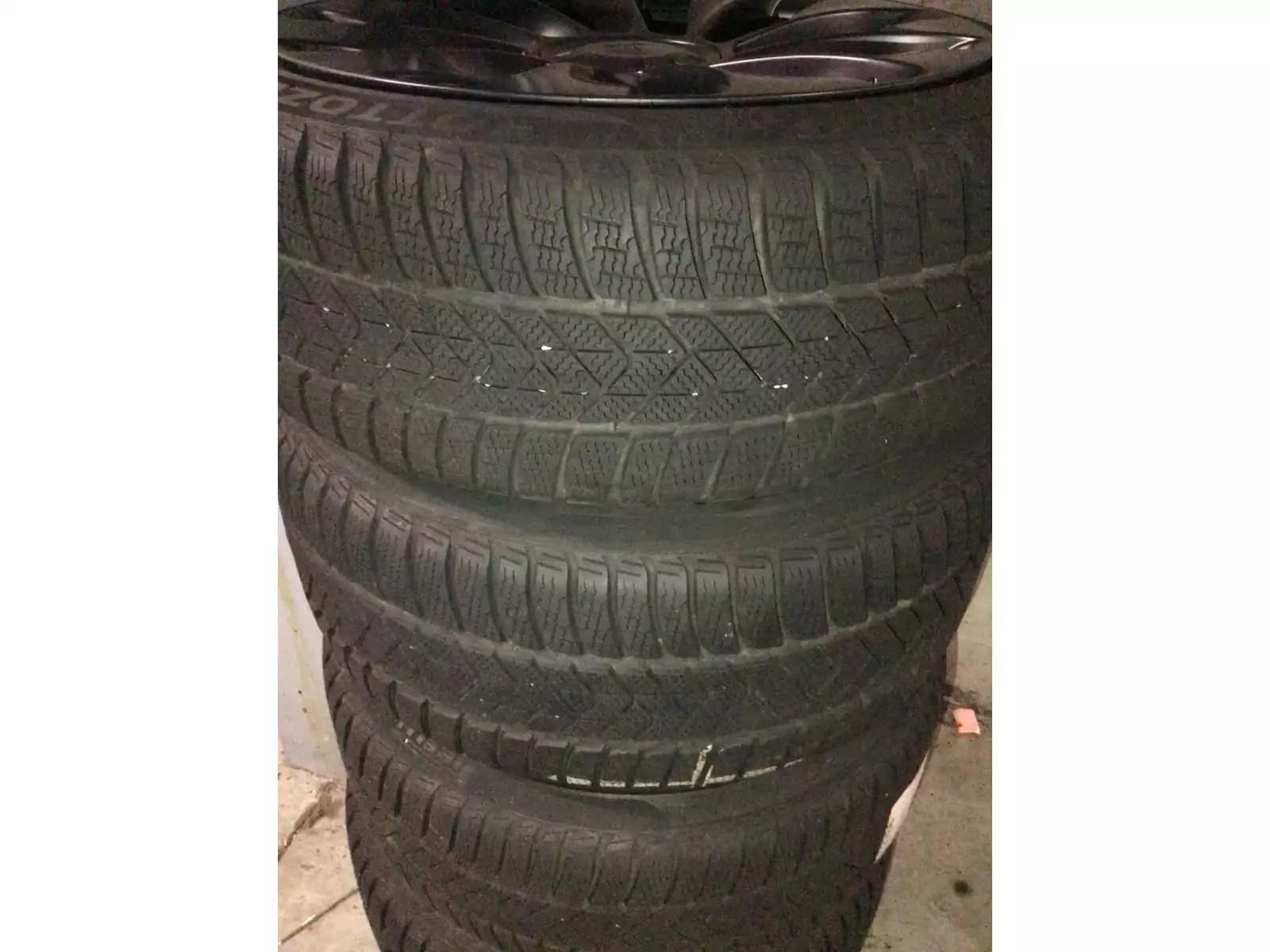 Jantes alu + Pneus hiver 21 255/35 R21 98V - Photo 1