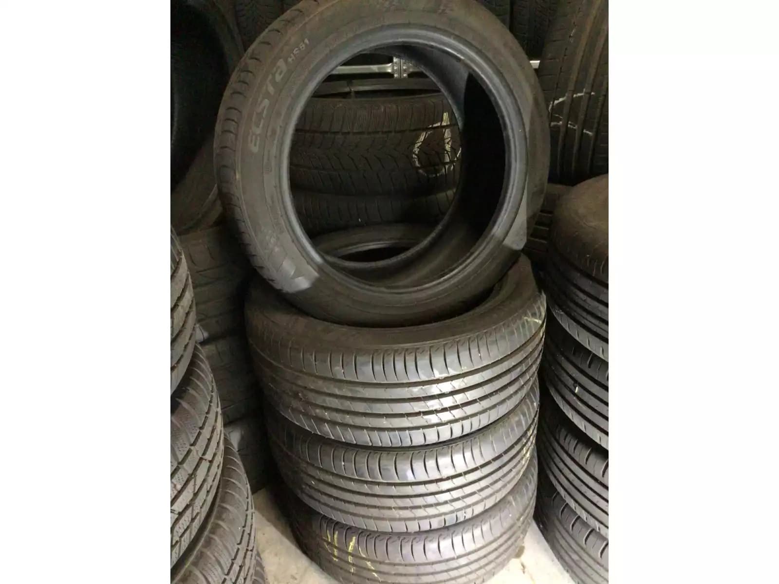 Pneus été 16 215/45 R16 86H - Photo 1