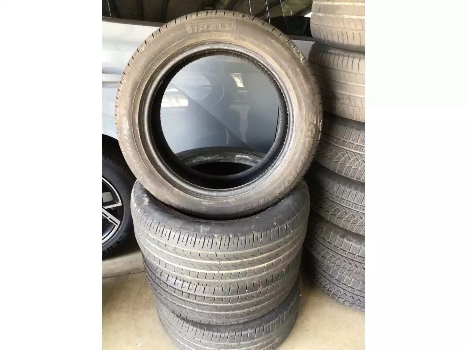 Pneus été 18 235/60 R18 97V - Photo 1