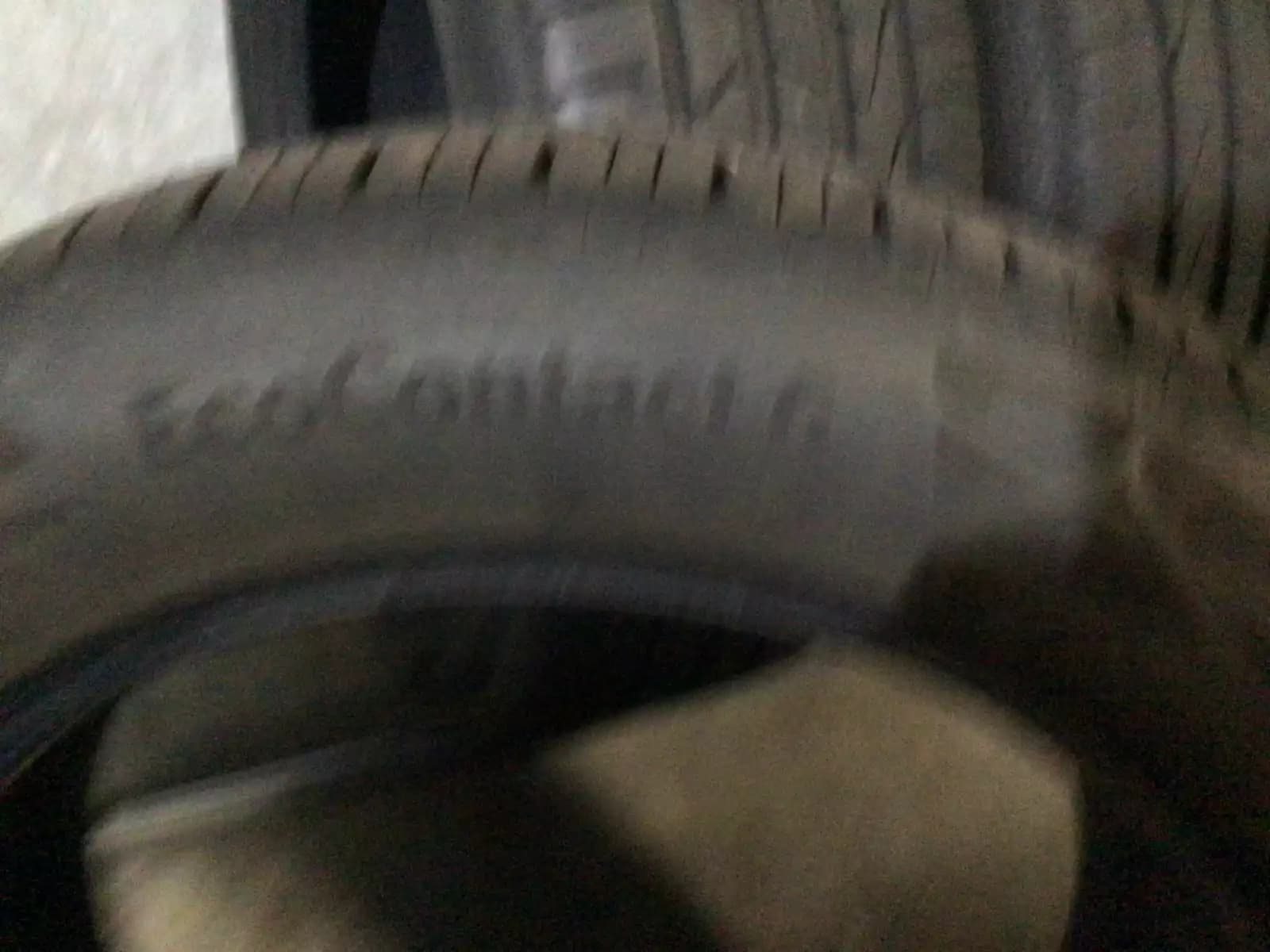 Pneus été 16 195/55 R16 91V - Photo 1