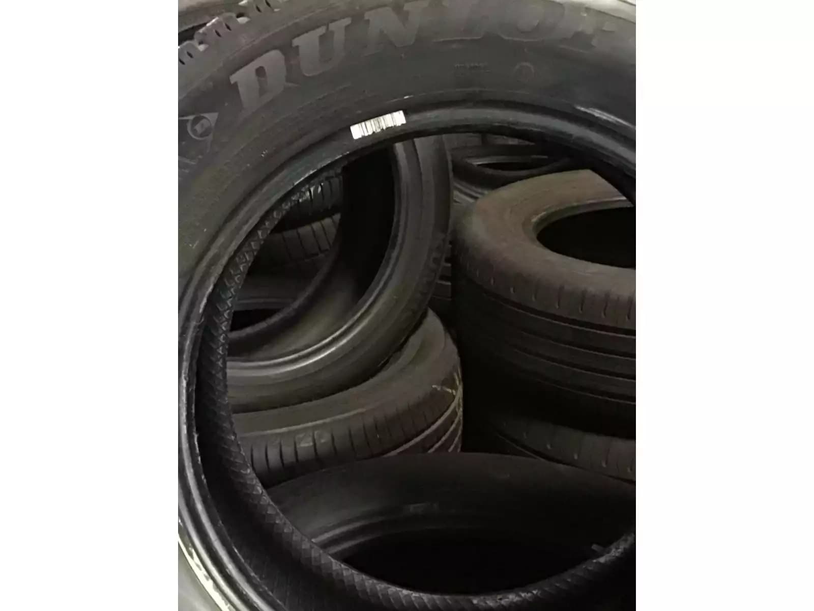 Pneus hiver 16 215/65 R16 99H - Photo 1