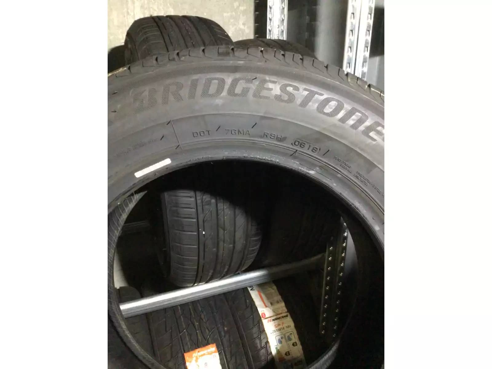 Pneus été 16 205/65 R16 95W - Photo 1