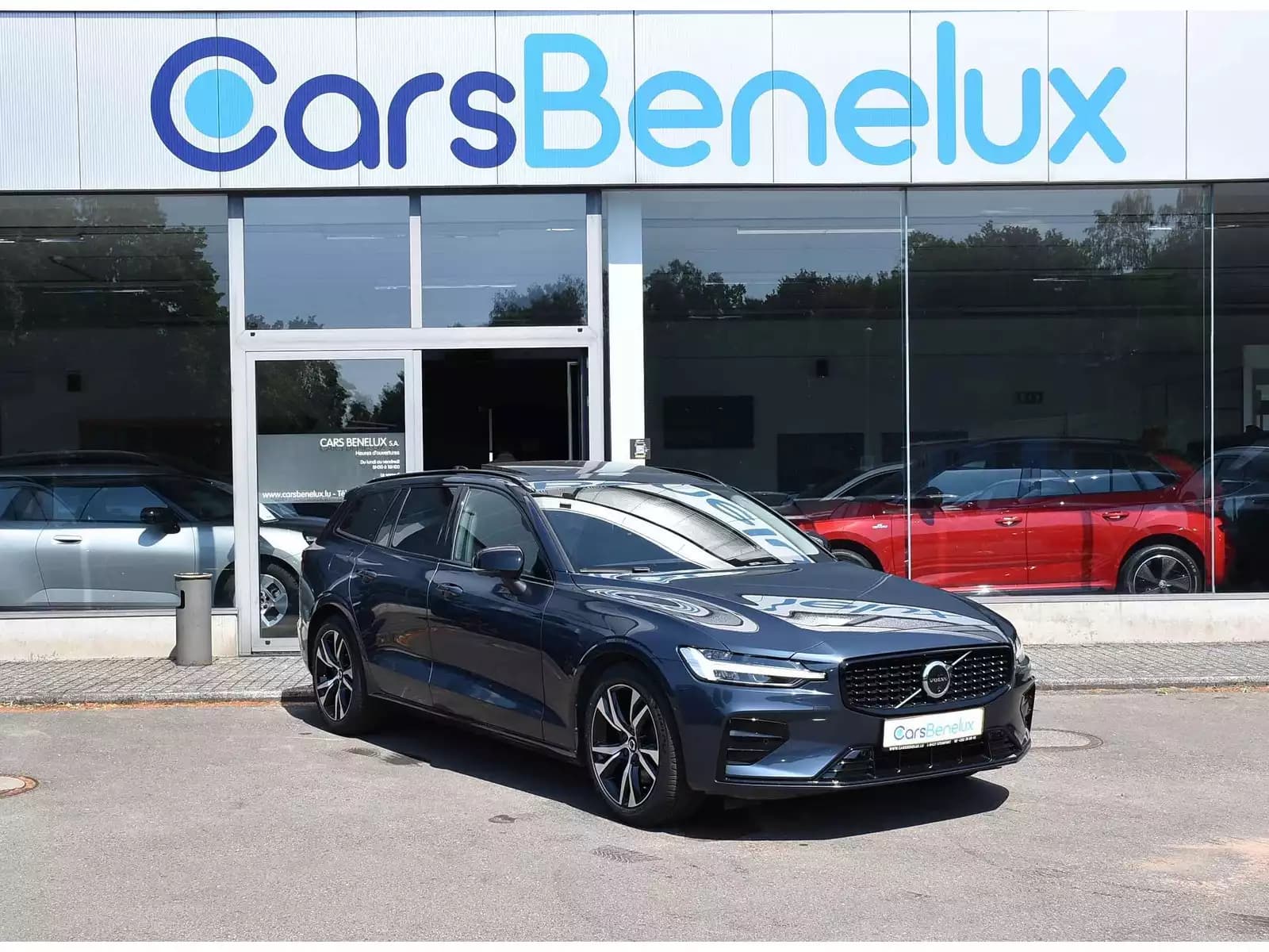 Volvo V60 2.0 B4 Plus Dark Geartronic PANO CUIR MEMO CAM360 HARMAN 1° MAIN - Photo 1