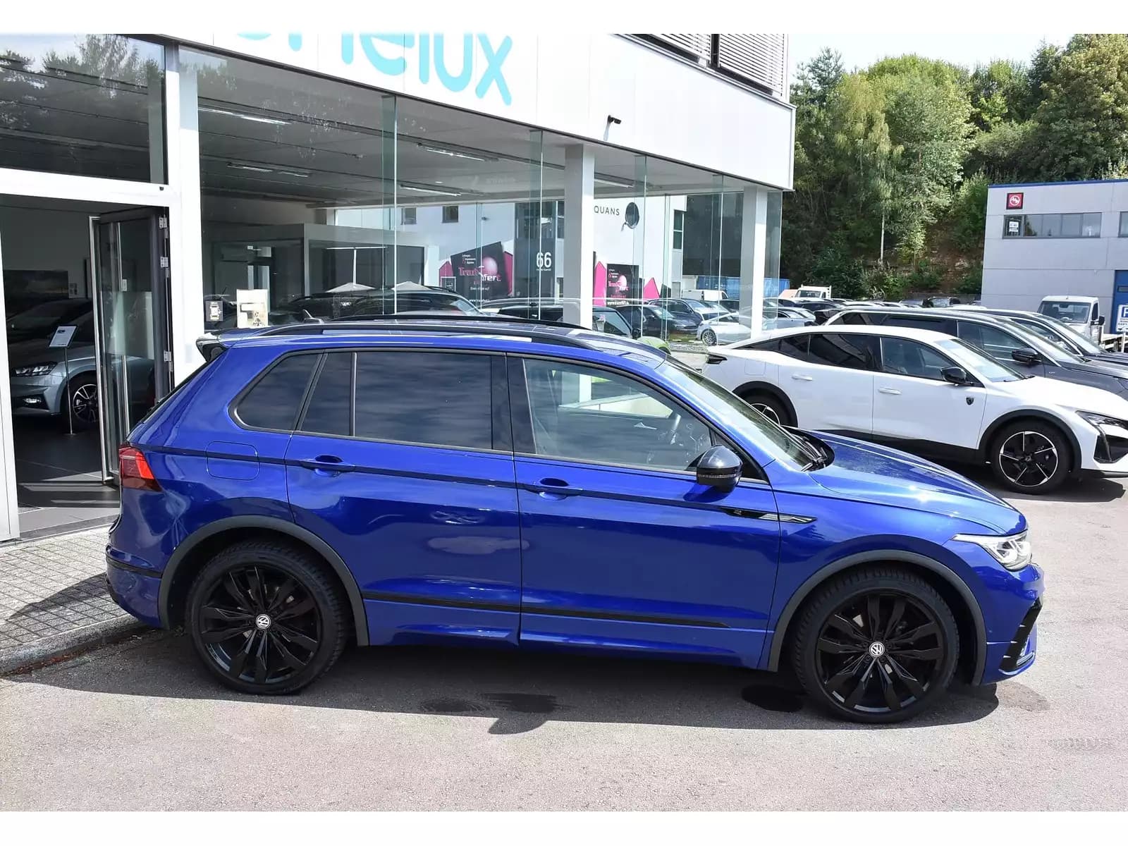Volkswagen Tiguan 2.0 TDI 4Motion R-Line DSG TRAVEL PARK CAM ATT RMQ - Photo 1