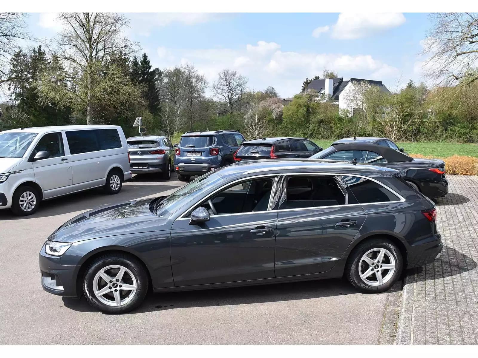 Audi A4 Avant 30 TDI S-Tronic CUIR LANE SIDE GPS CAM 1° MAIN - Photo 1