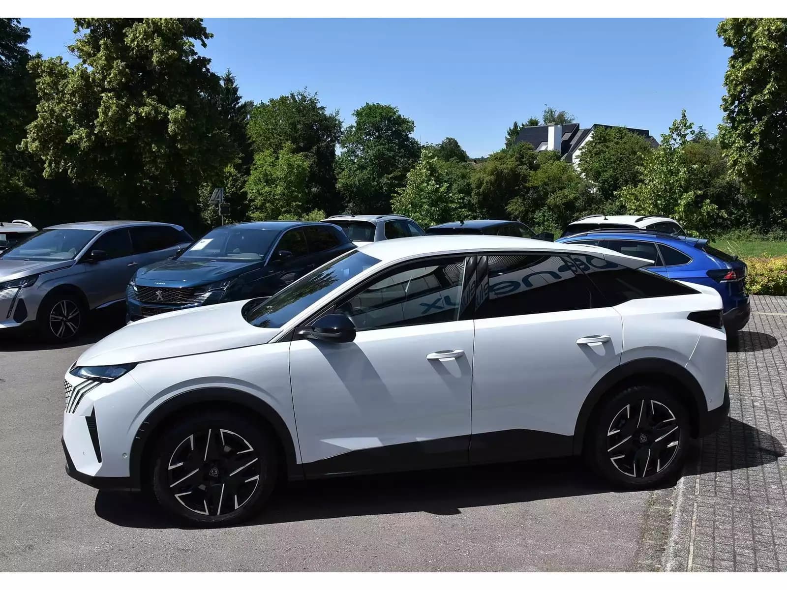 Peugeot 3008 1.2 Hybrid 145 e-DCS6 Allure ACC CAM 360 1° MAIN - Photo 1