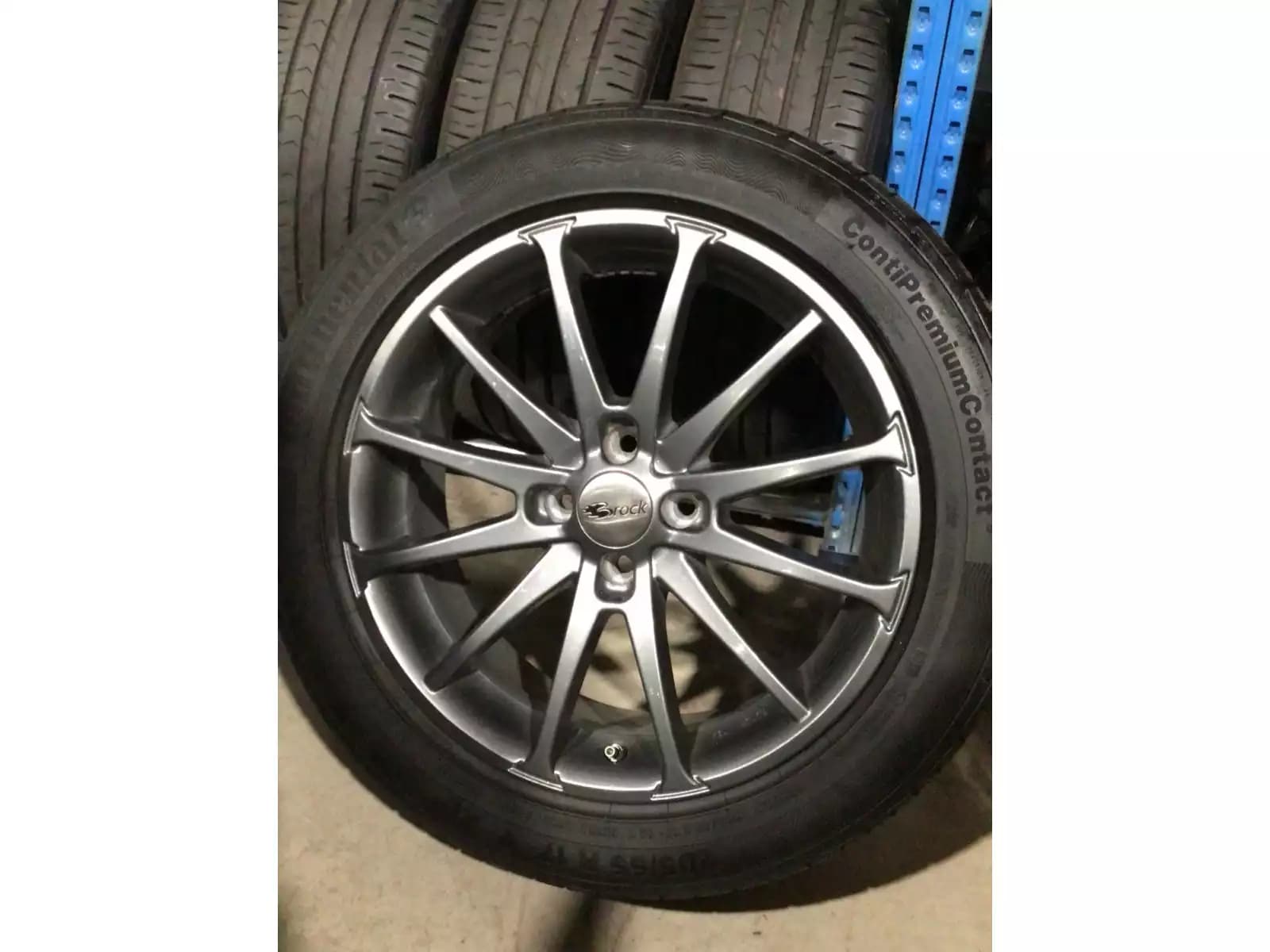 Jantes alu + Pneus été 17 205/55 R17 95V - Photo 1
