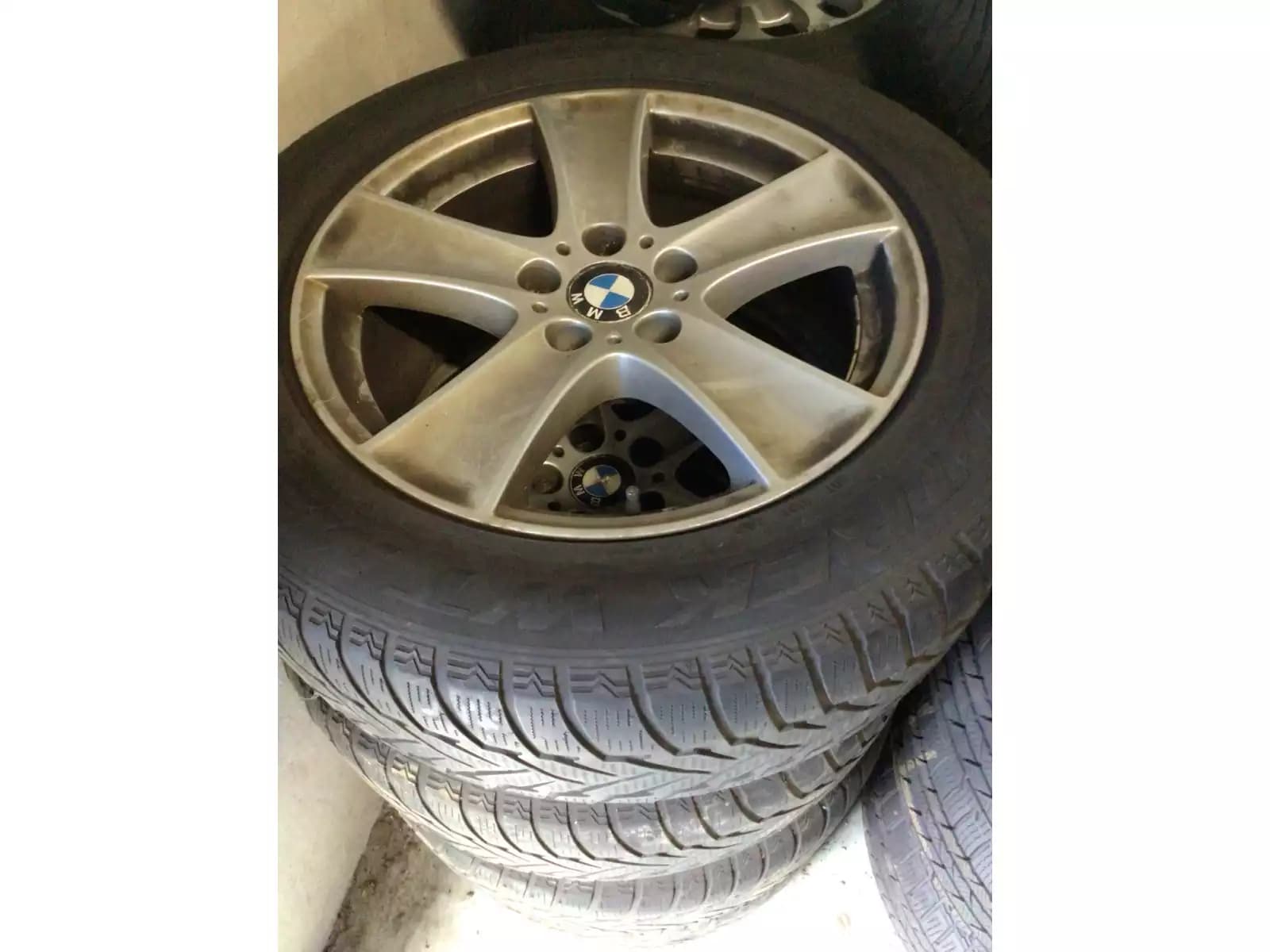 Jantes alu + Pneus hiver 18 255/55 R18 109H - Photo 1