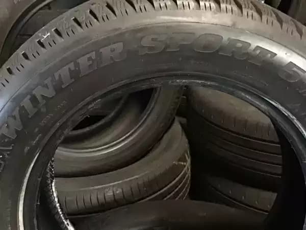 Pneus hiver 16 215/65 R16 99H - Photo 2