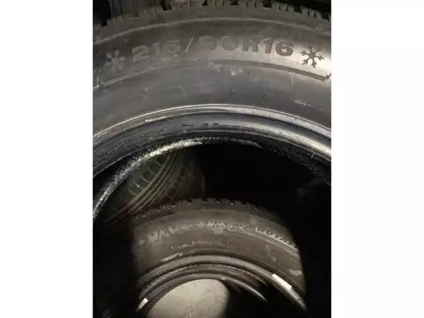 Pneus hiver 16 215/65 R16 99H - Photo 3