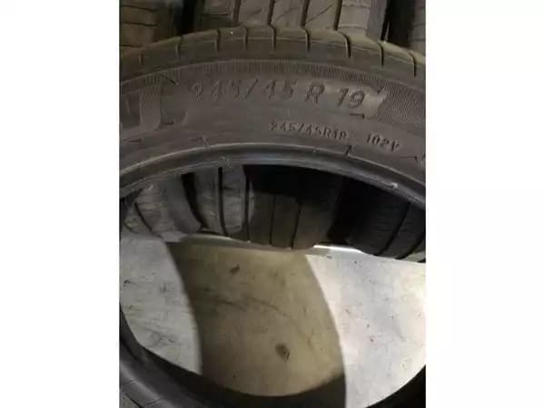 Pneus été 19 245/45 R19 102V - Photo 2