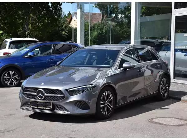 Mercedes-Benz A 180 CDI Progressive 8G-DCT - Photo 2