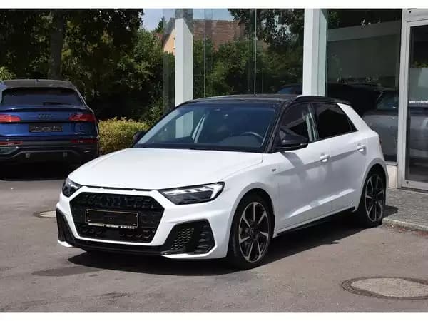 Audi A1 Sportback 30 TFSI S-Line S-Tronic Adrenalin Black Edition - Photo 2